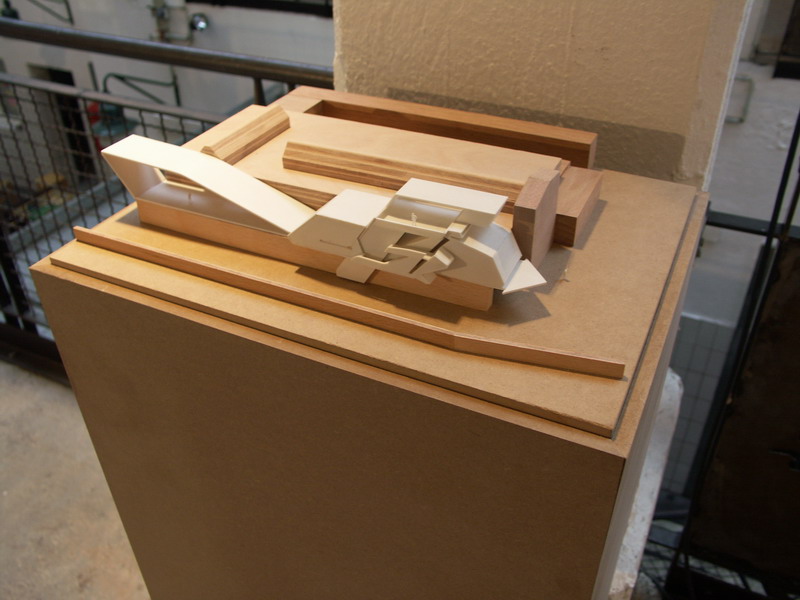 041212_offthewall04_09